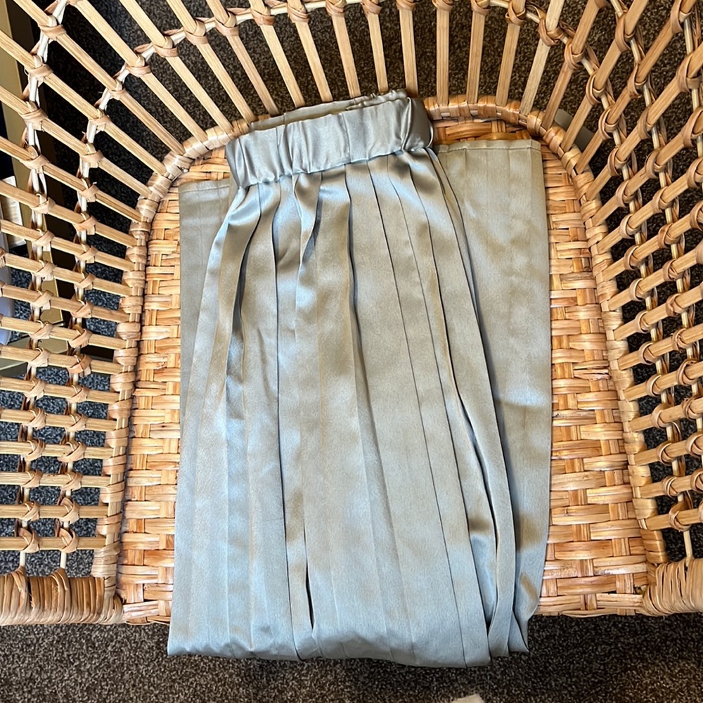 Not Here to Pleat You Satin Midi Skirt - Picture 2 of 4